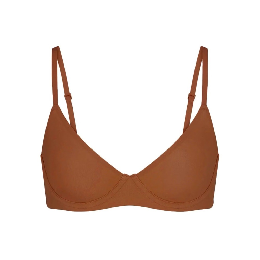 NWOT 🪸 30/b • Skims Fits everybody unlined Demi bra